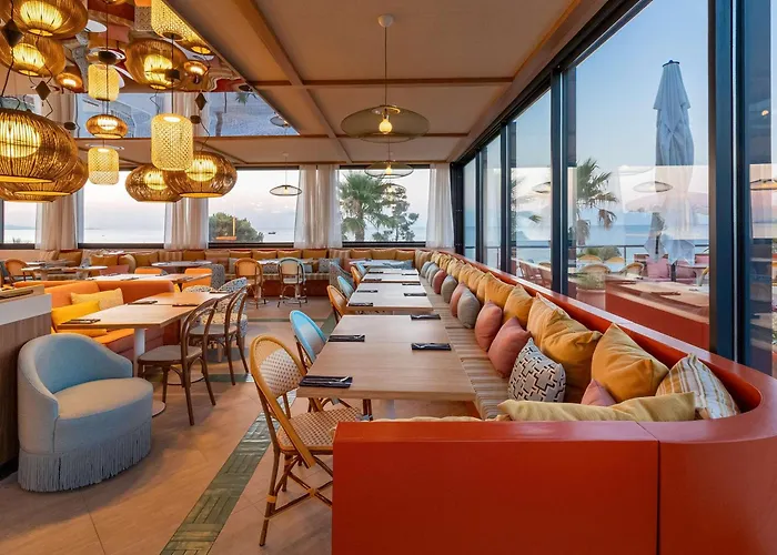 Mercure Villeneuve Loubet Plage
