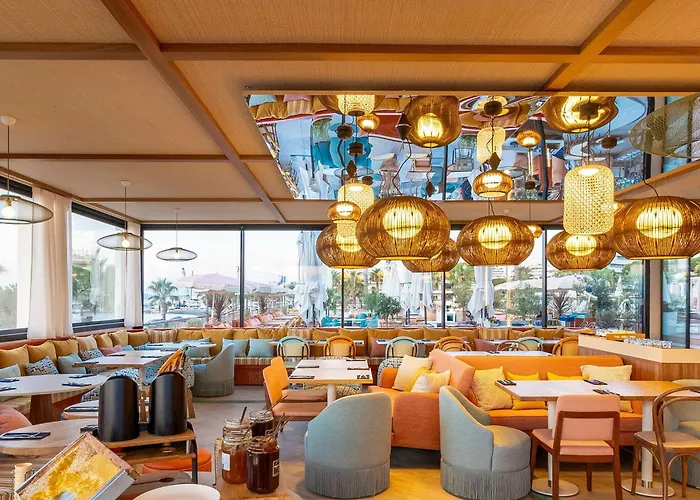 Mercure Villeneuve Loubet Plage